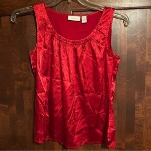 Chicos Ruby Red Silky Poly Stretch Sleeveless Blouse scoop neck Size S EUC #C58